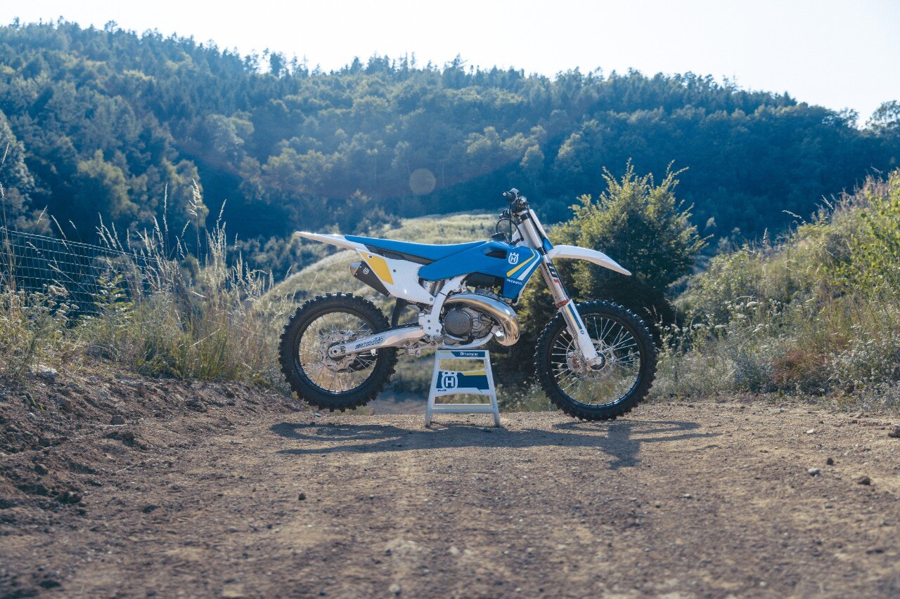 Husqvarna presenta la gamma 2025 “limited edition” Heritage 